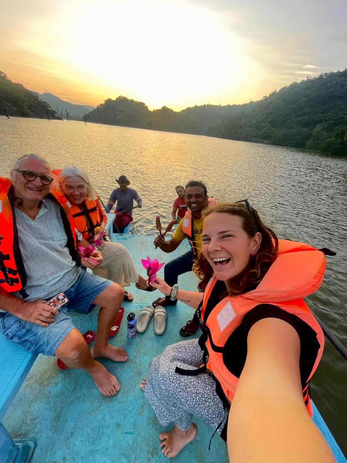 Thomasha Homestay ウェラワヤ エクステリア 写真